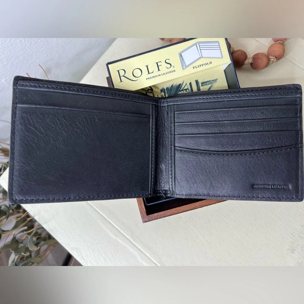Brand New-Premium Leather Bifold Slim Wallet in a Wooden Gift Box